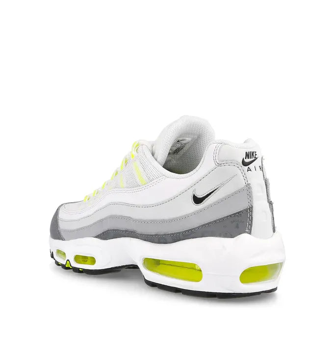 Moudda Nike -