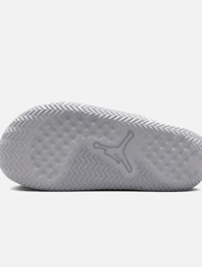 Moudda Nike -