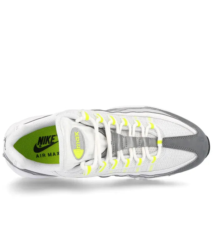 Moudda Nike -