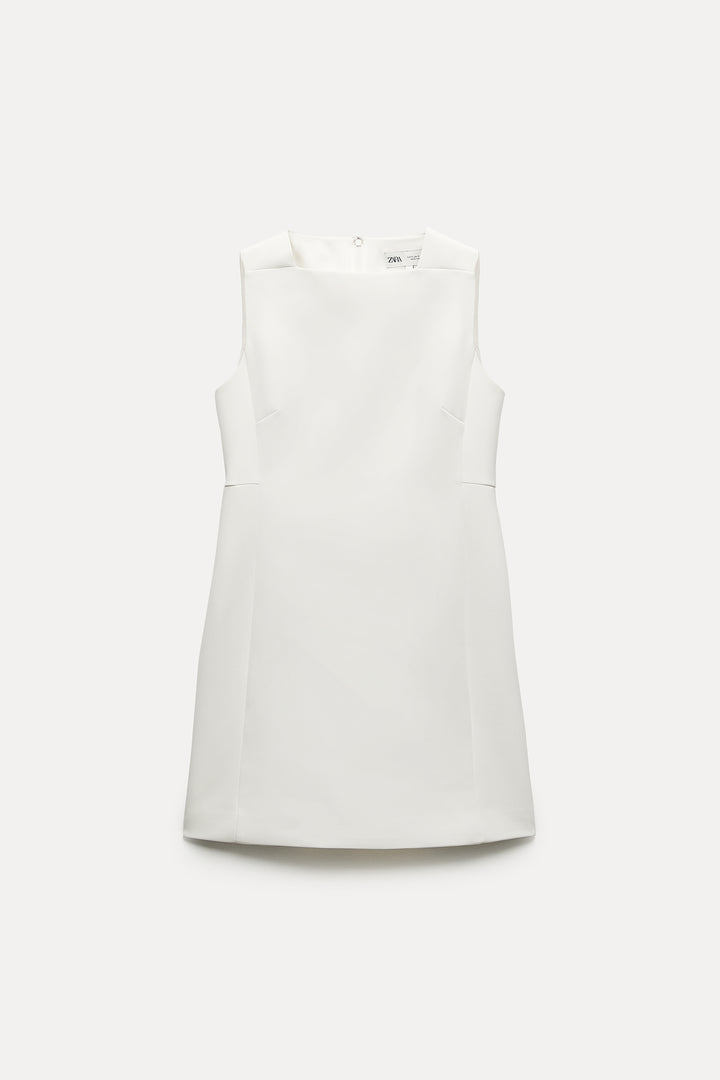 Robe mini avec emmanchure sarrasin**