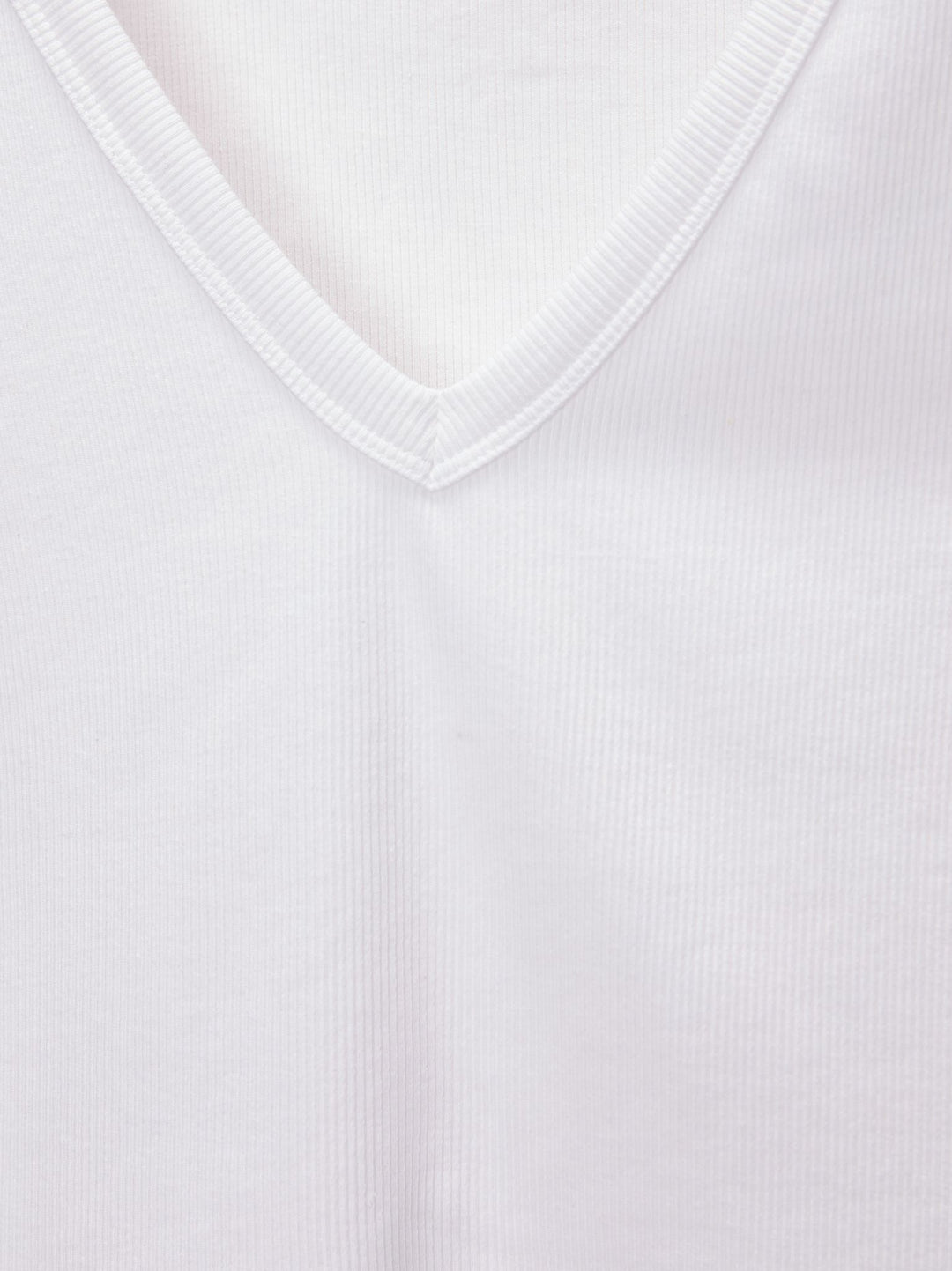 Moudda PULL & BEAR - T-Shirt Basique Crop Côtelé Encolure V Blanc - Tunisie 2