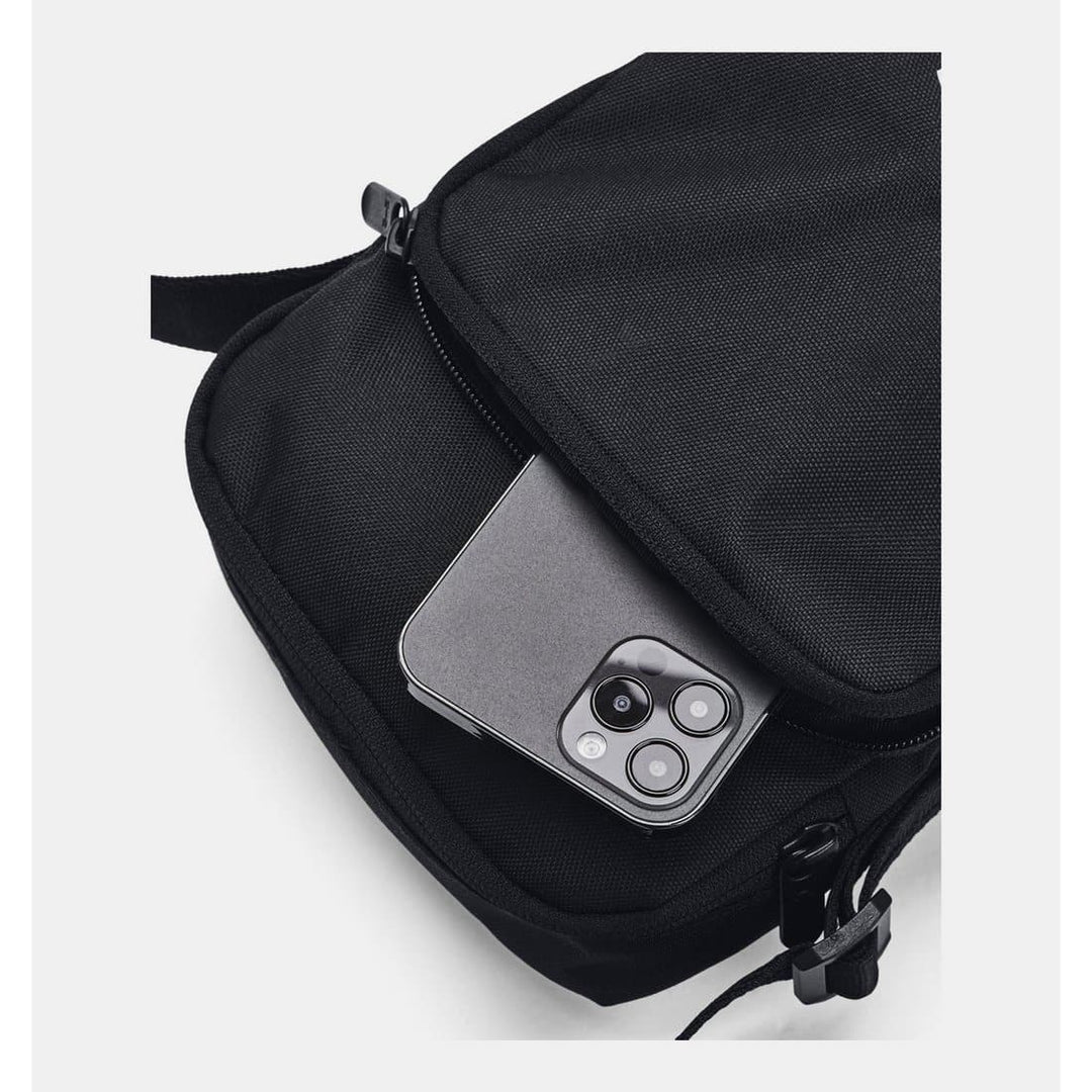 UA Essential Lite Crossbody
