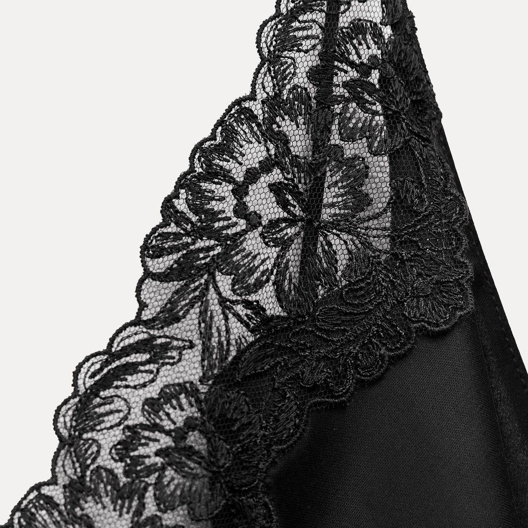 Moudda ZARA - Top bretelle satin col en V avec dentelle - Tunisie 3