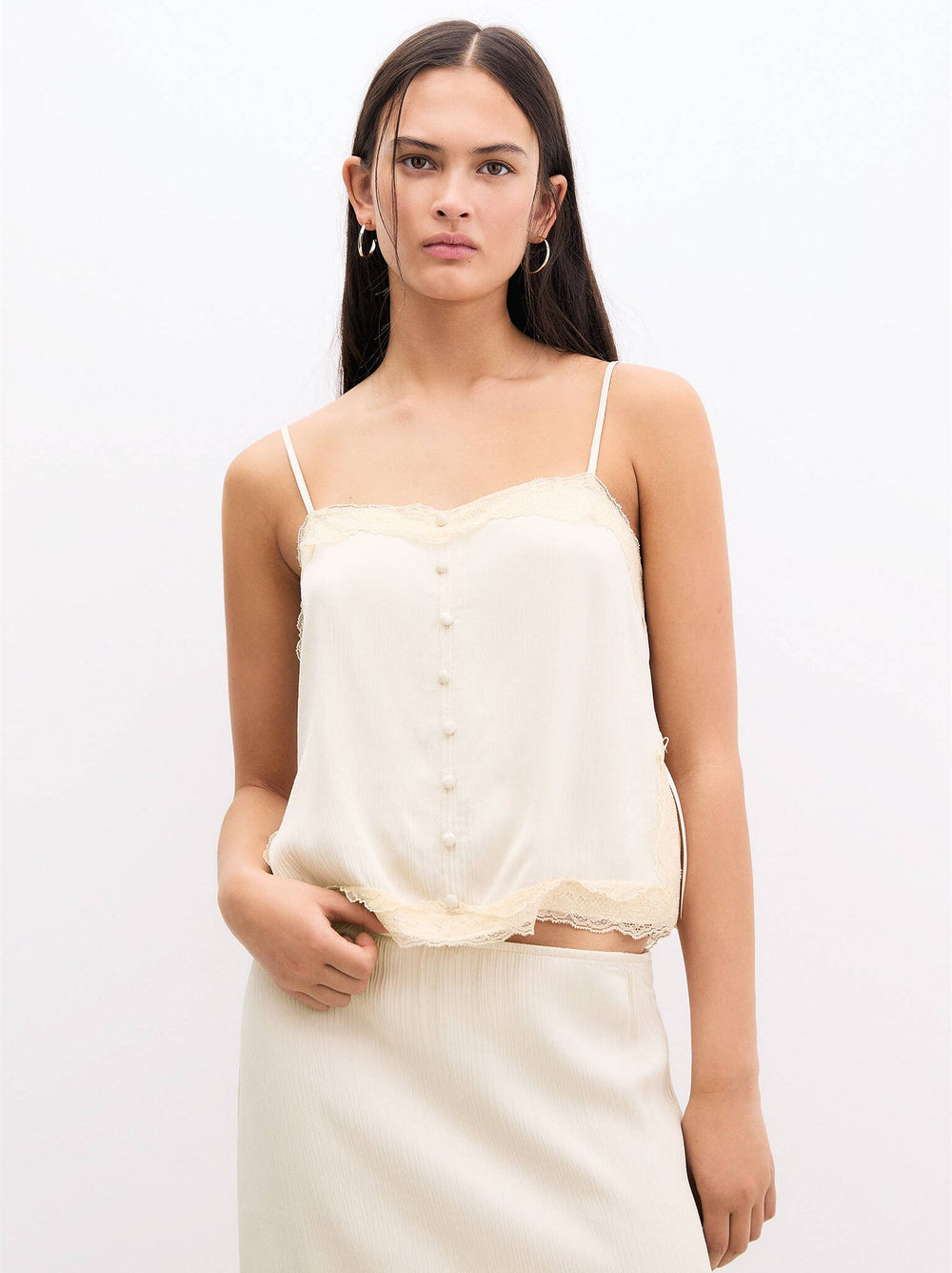 Moudda PULL & BEAR - Top Bretelles - Dentelle & Boutons - Tunisie 2