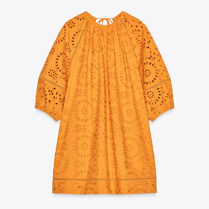 Moudda ZARA - Robe Courte Schiffli - Manches Bouffantes - Tunisie 1