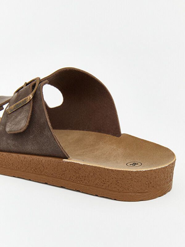Moudda LC Waikiki - Pantoufles pour Femme couleur Marron - Tunisie 5