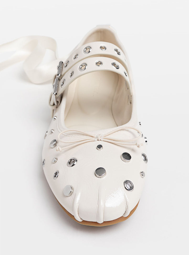 Moudda STRADIVARIUS - Chaussure plate - Tunisie 2