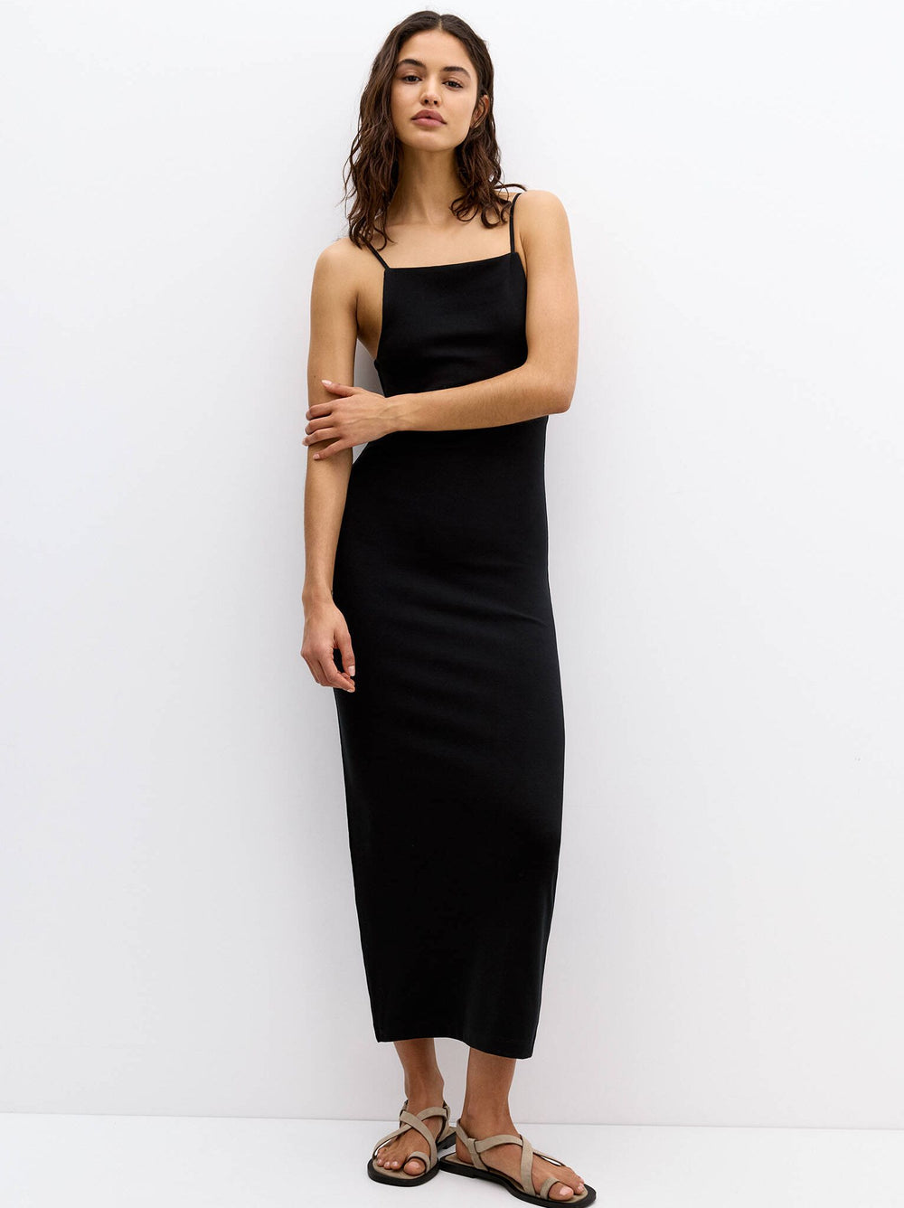 Moudda PULL & BEAR - Robe Midi - Encolure Droit - Tunisie 2