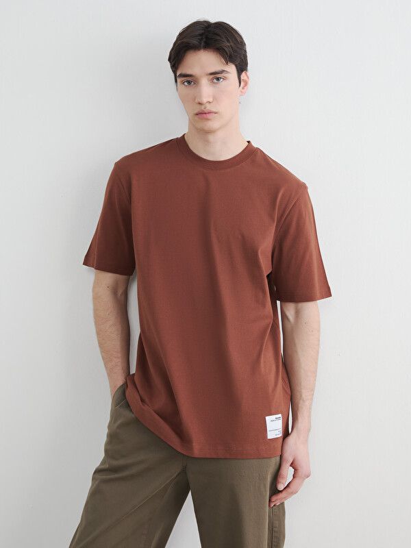 Moudda LC Waikiki - T-shirt basique manches courtes en jersey pour Homme couleur Marron - Tunisie 1