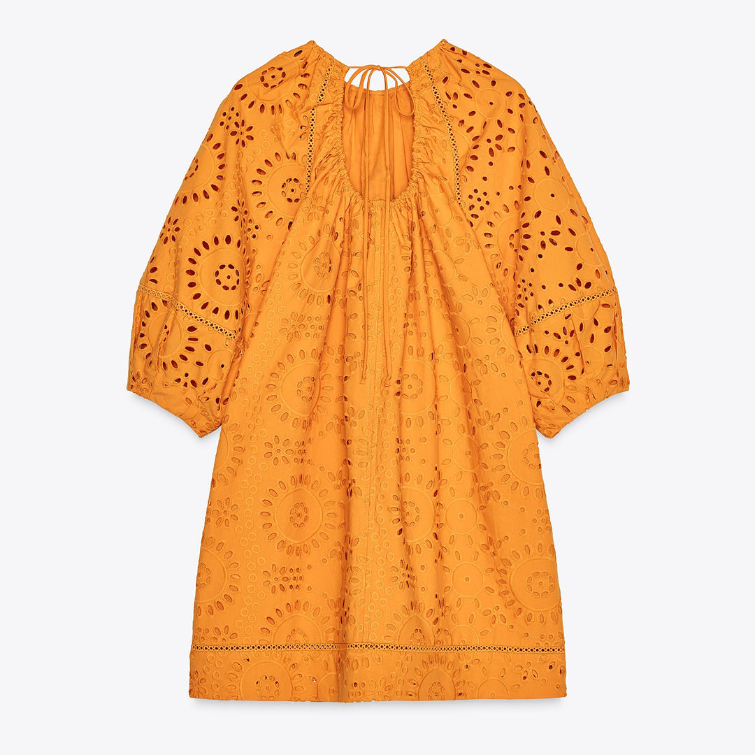 Moudda ZARA - Robe Courte Schiffli - Manches Bouffantes - Tunisie 2