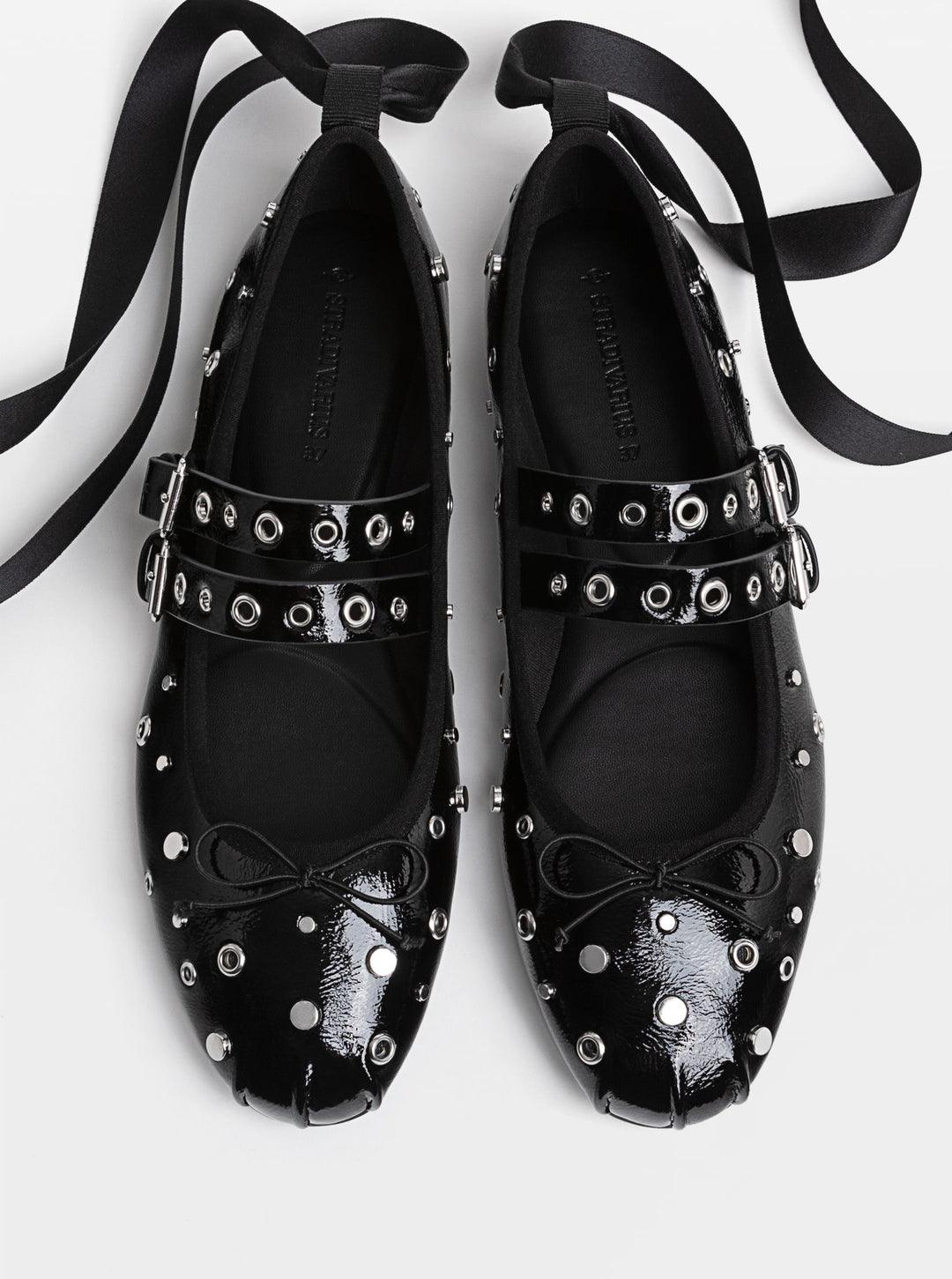 Moudda STRADIVARIUS - Chaussons - Tunisie 1