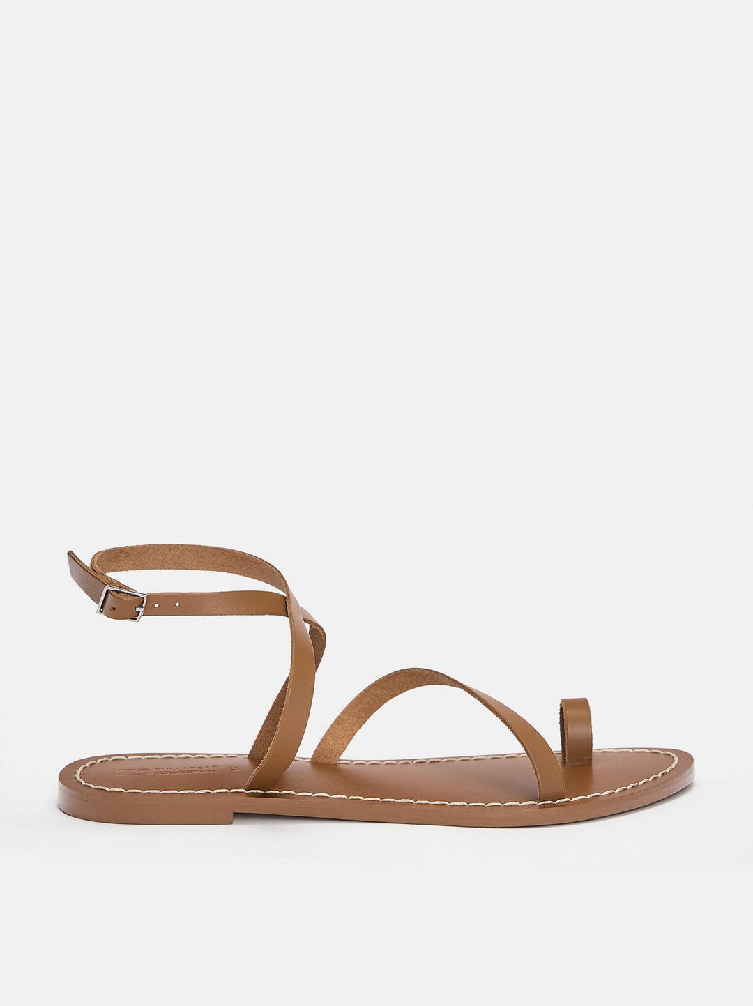 Moudda PULL & BEAR - Sandales Plates en Cuir - Tunisie 1