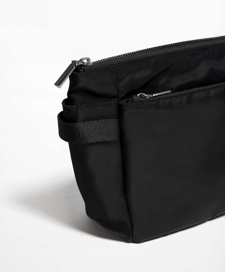 Moudda Oysho - Trousse de Voyage en Nylon Texturé - Tunisie 4