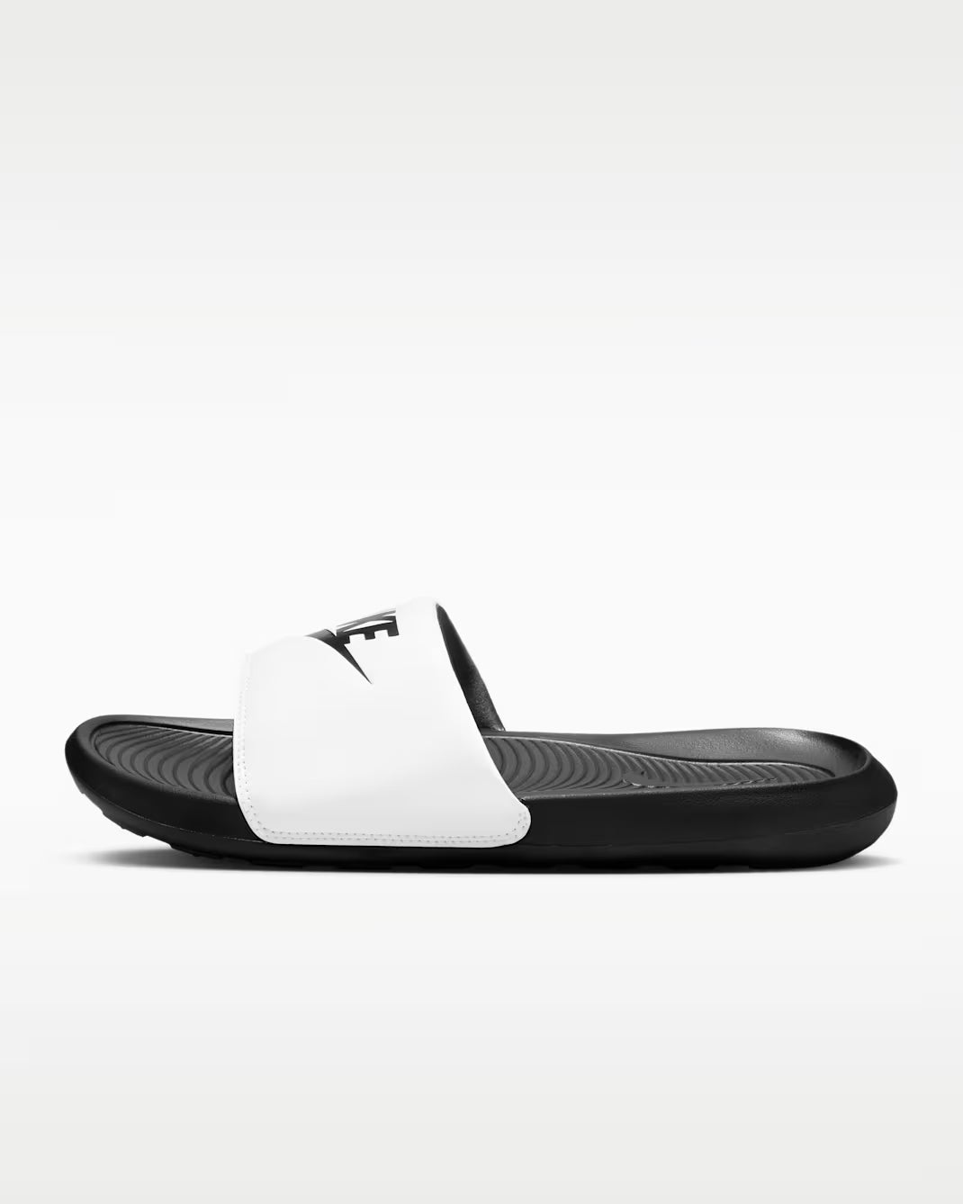 NIKE VICTORI ONE SLIDE