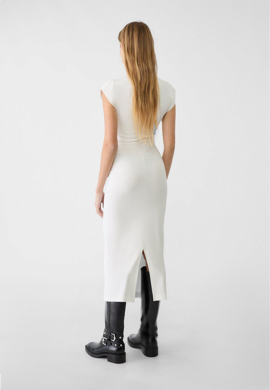 Moudda STRADIVARIUS - Robe Midi à Col Cheminée Manche Courte - Tunisie 5