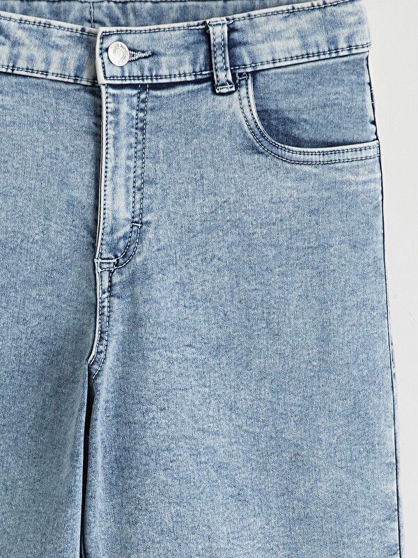 Moudda LC Waikiki - Bermuda en denim pour Garçon couleur Bleu indigo clair rodé - Tunisie 3