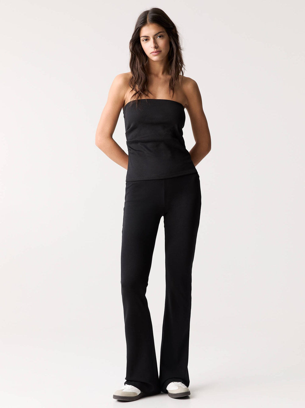 Moudda PULL & BEAR - Pantalon Flare - Tunisie 2