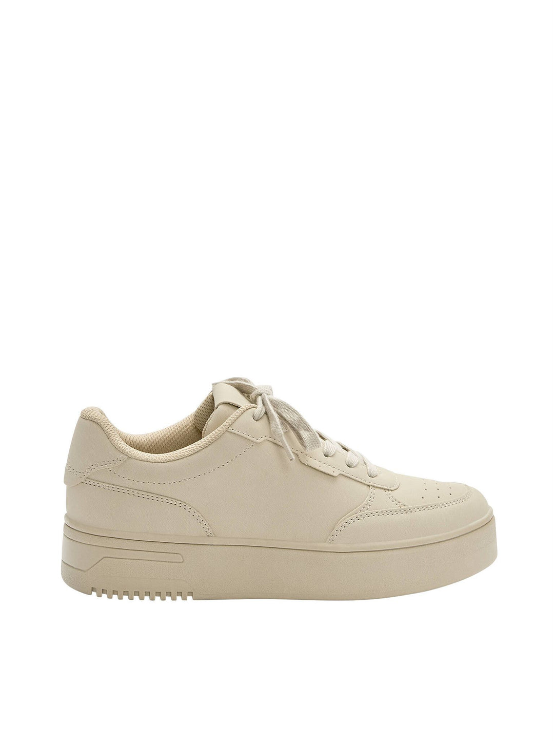 Moudda PULL & BEAR - Baskets Pièces Volume - Tunisie 4