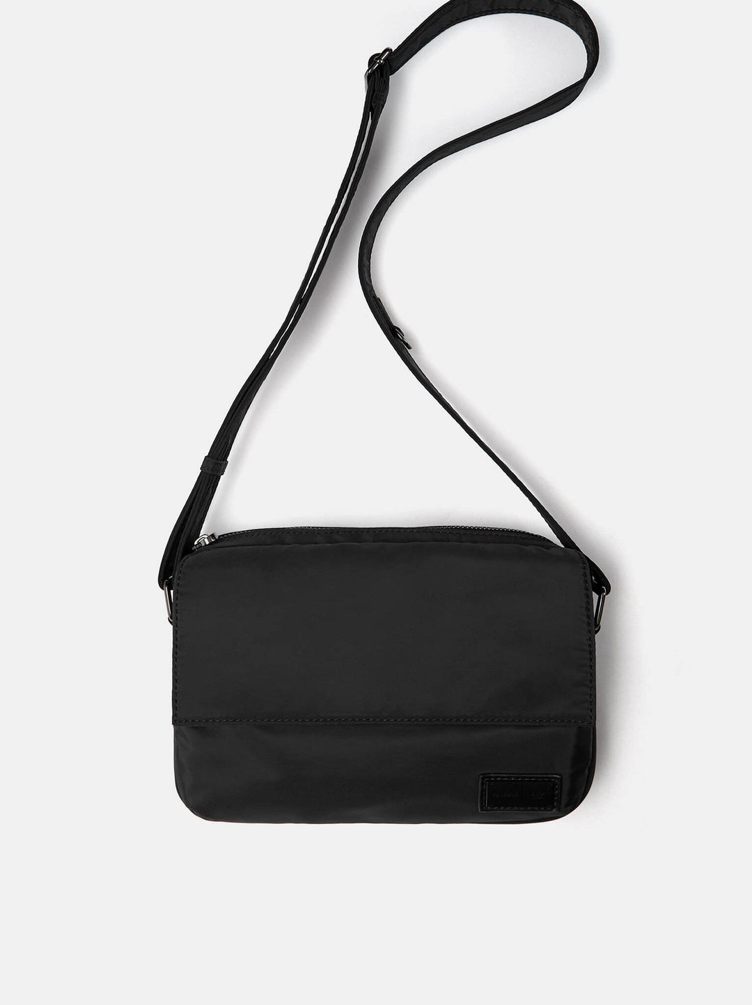 Moudda PULL & BEAR - Bandoulière Nylon Tapeta - Tunisie 3