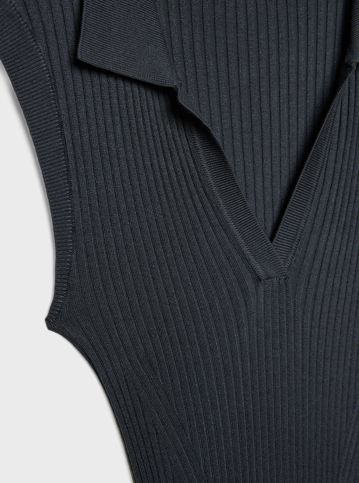 Moudda STRADIVARIUS - Robe S/M avec Col Polo - Tunisie 1