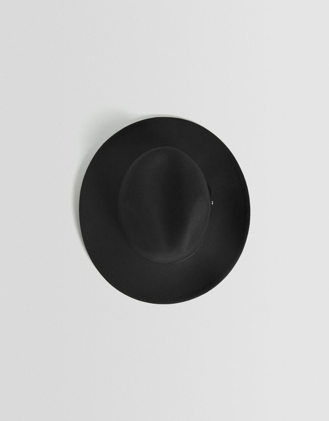 Moudda BERSHKA - Chapeau/bonnet/casquette - Tunisie 1