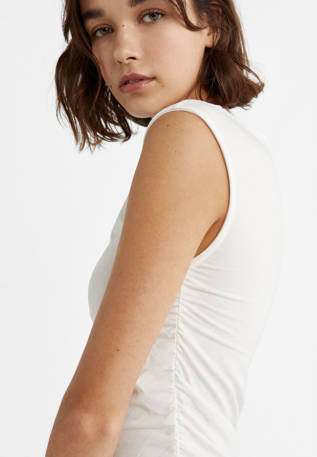 Moudda STRADIVARIUS - T-Shirt en Viscose Mini Manches Encolure Bateau - Tunisie 4