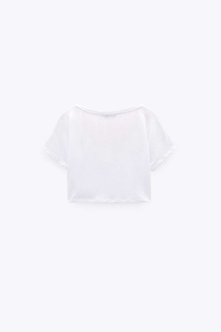 https://static.zara.net/photos/2023/V/0/1/p/0085/029/250/2/0085029250_6_2_1.jpg?ts=1678458245640