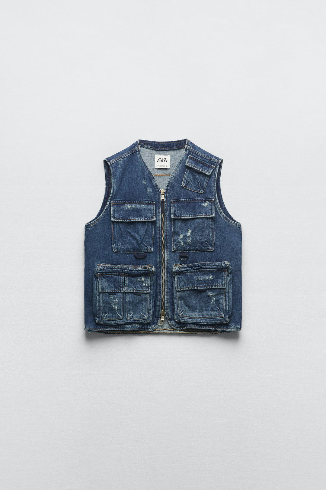https://static.zara.net/photos/2023/I/0/1/p/2553/240/400/2/2553240400_6_1_1.jpg?ts=1685355742360
