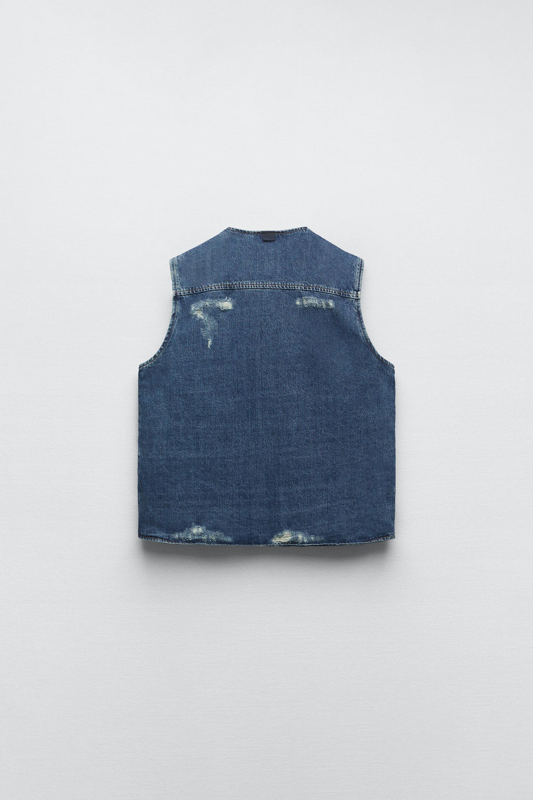 https://static.zara.net/photos/2023/I/0/1/p/2553/240/400/2/2553240400_6_2_1.jpg?ts=1685355742408