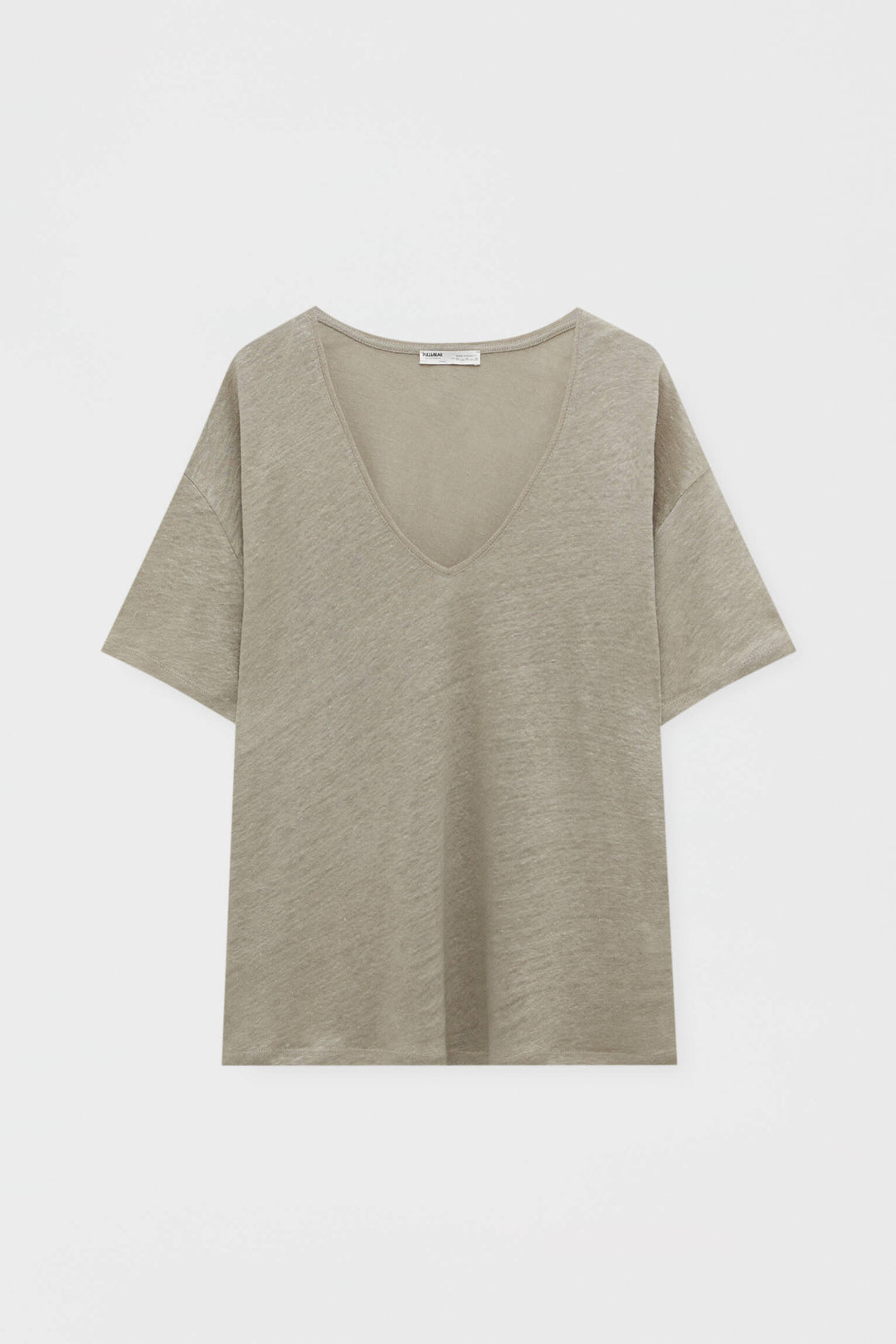 https://static.pullandbear.net/2/photos/2022/I/0/1/p/4247/330/707/4247330707_2_6_1.jpg?ts=1646324403863