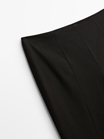https://static.massimodutti.net/3/photos/2023/I/0/1/p/5096/636/800/5096636800_2_2_3.jpg?ts=1670918455504