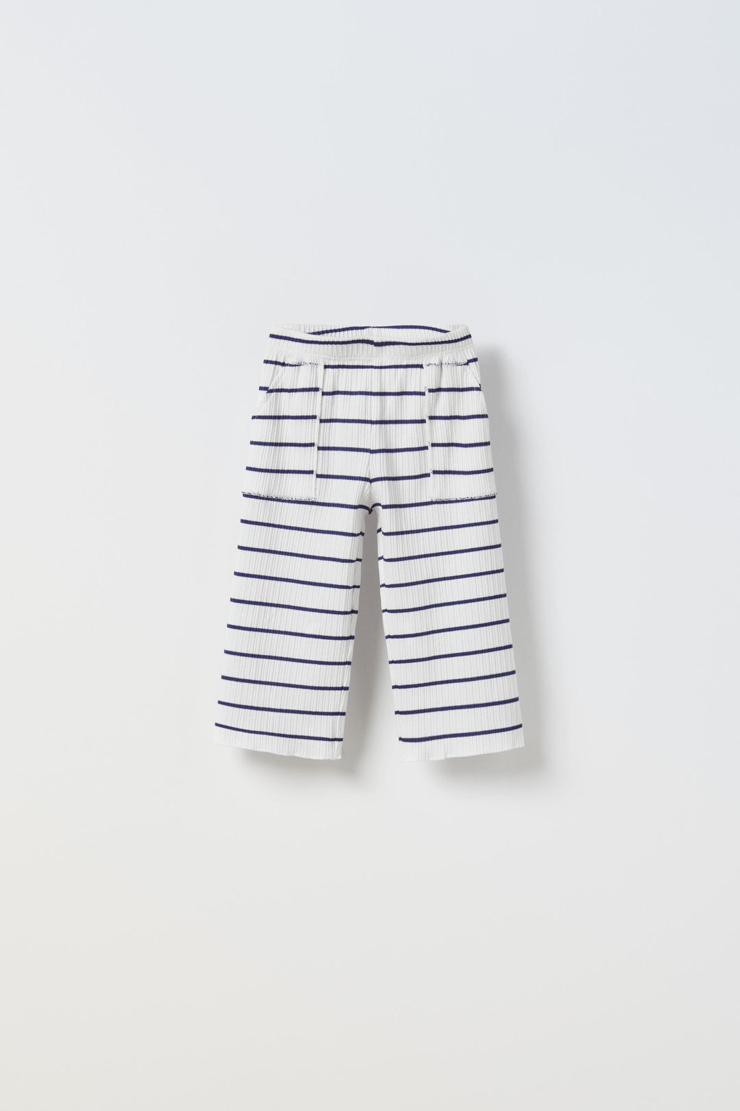 https://static.zara.net/photos/2023/I/0/3/p/5431/500/401/2/5431500401_6_1_1.jpg?ts=1689581527230